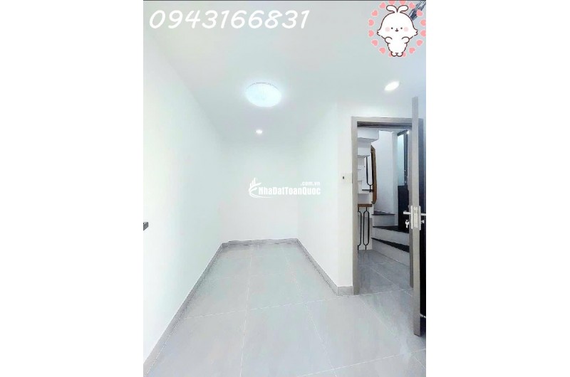 Bán nhà hiếm Âu Cơ, Tân Bình: 20m2, 3 tầng, 2PN, sổ hồng chính chủ, nhỉnh 2XX tỷ, liên hệ 0943166831, cơ hội sở hữu ngay!